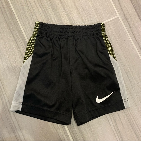Nike Dri-Fit Toddler Matching Set gray size 4T - Picture 2 of 10